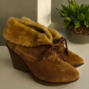B‎ MAKOWSKY Wedge Suede BF NELLIE Ankle Booties Real Leather Shoes Sherpa Sz 8 W